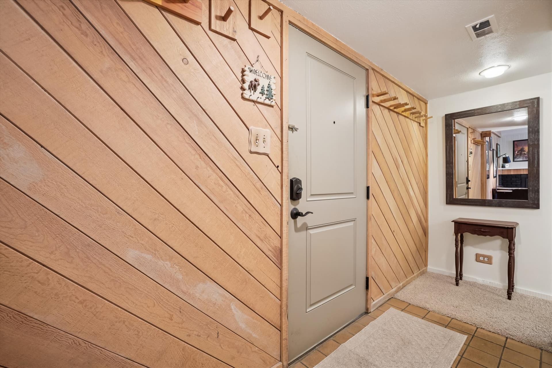 Entry - Ski & Racquet A-G1 - Breckenridge Vacation Rental