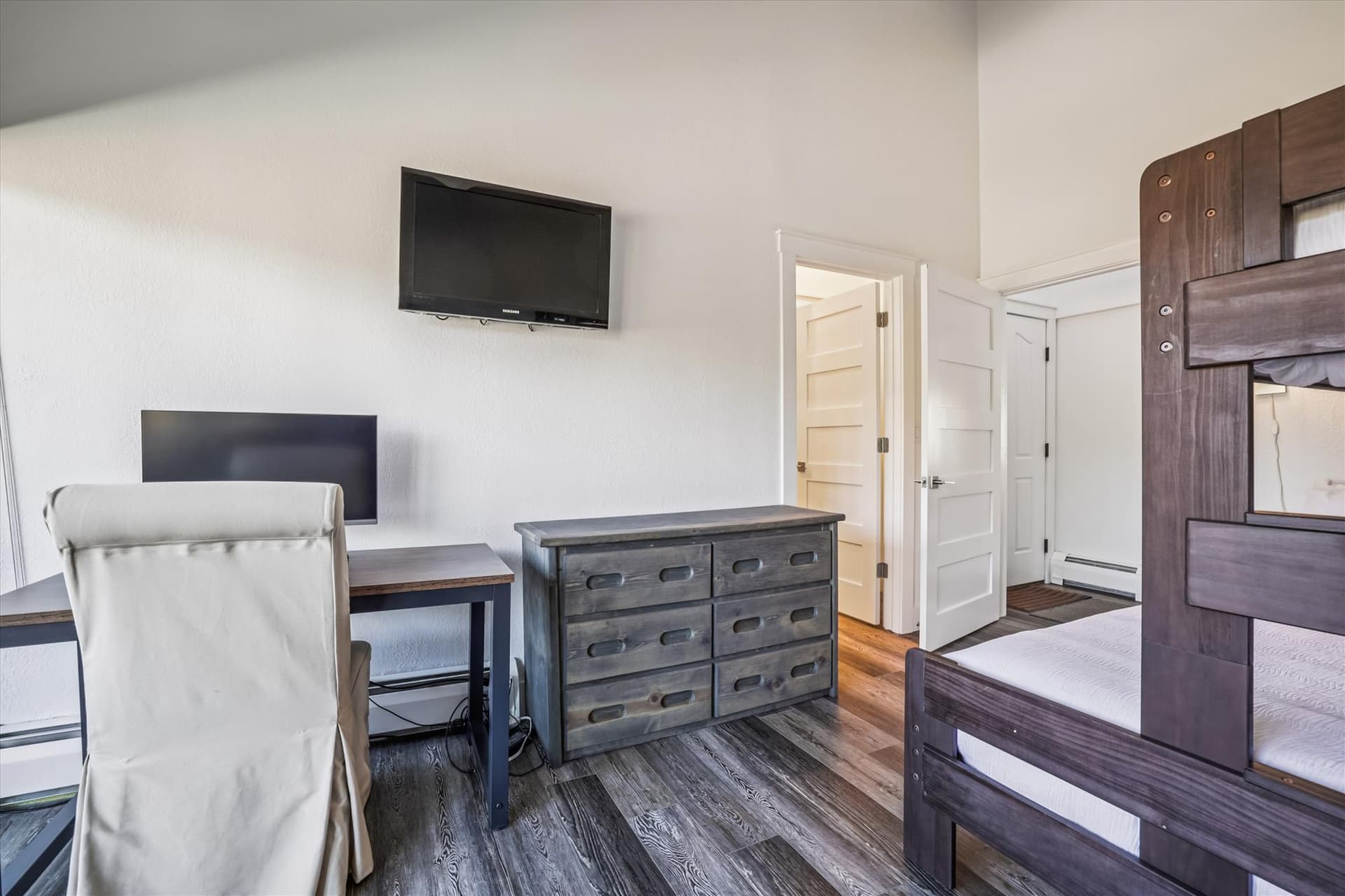 Bedroom - Lift Condo 301A - Breckenridge Vacation Rental