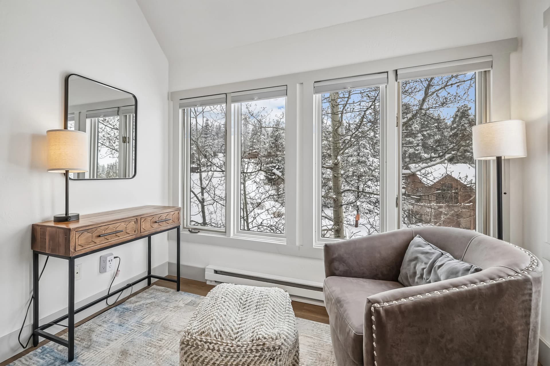 Bedroom - 4 O'Clock Lodge D27 - Breckenridge Vacation Rental