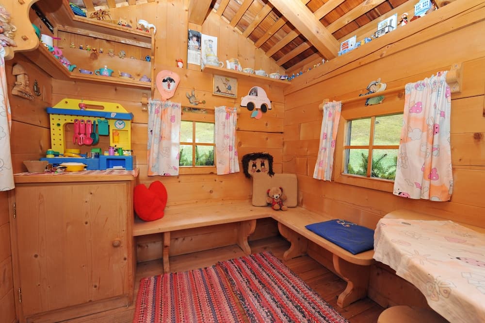 Children’s Play Area - Indoor