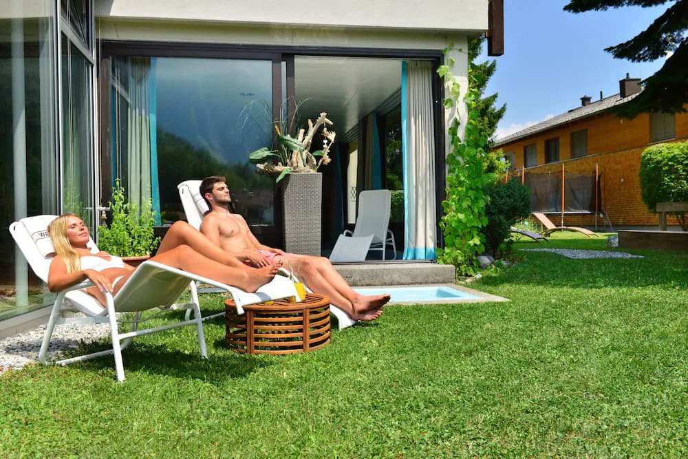 Sundeck