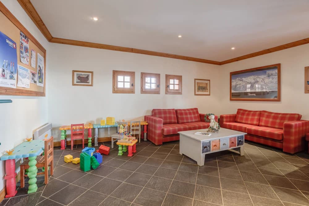Children’s Play Area - Indoor