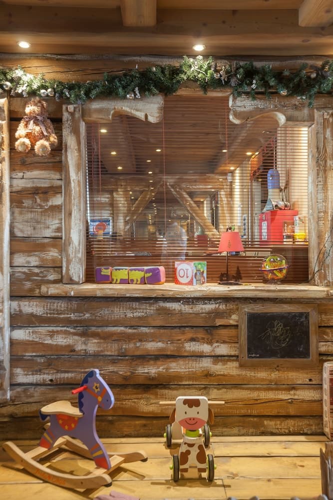 Children’s Play Area - Indoor