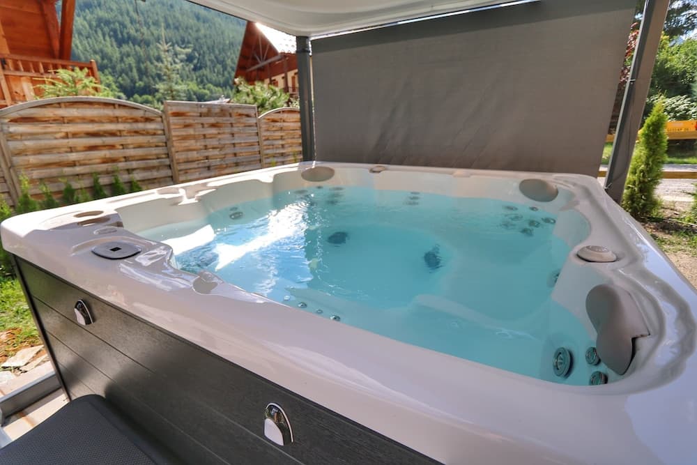 Jetted Tub