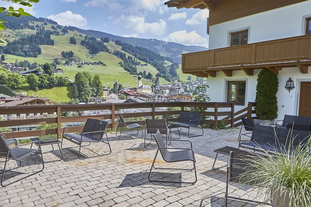 Sundeck