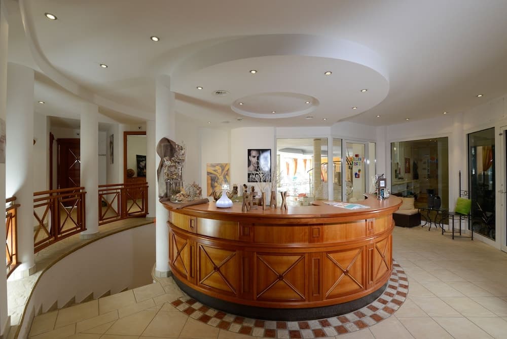Spa Reception