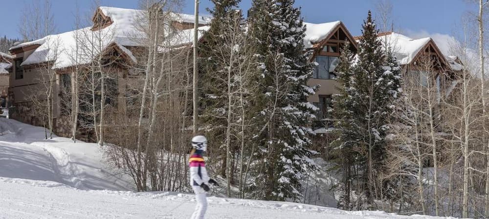 Skiing