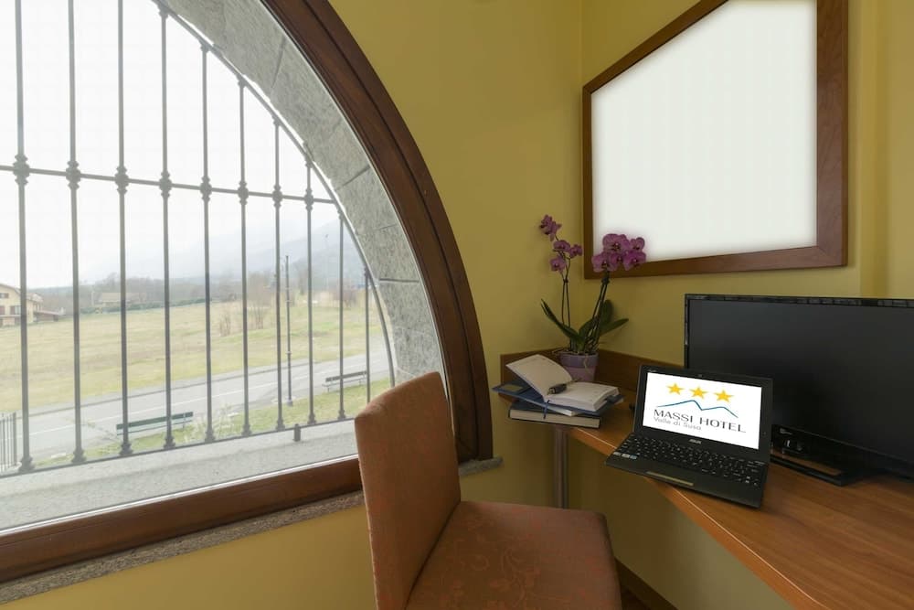 In-Room Business Center
