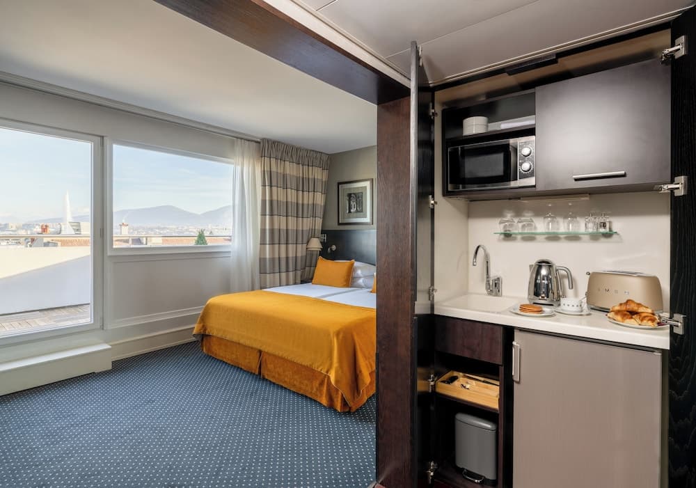 Private kitchenette