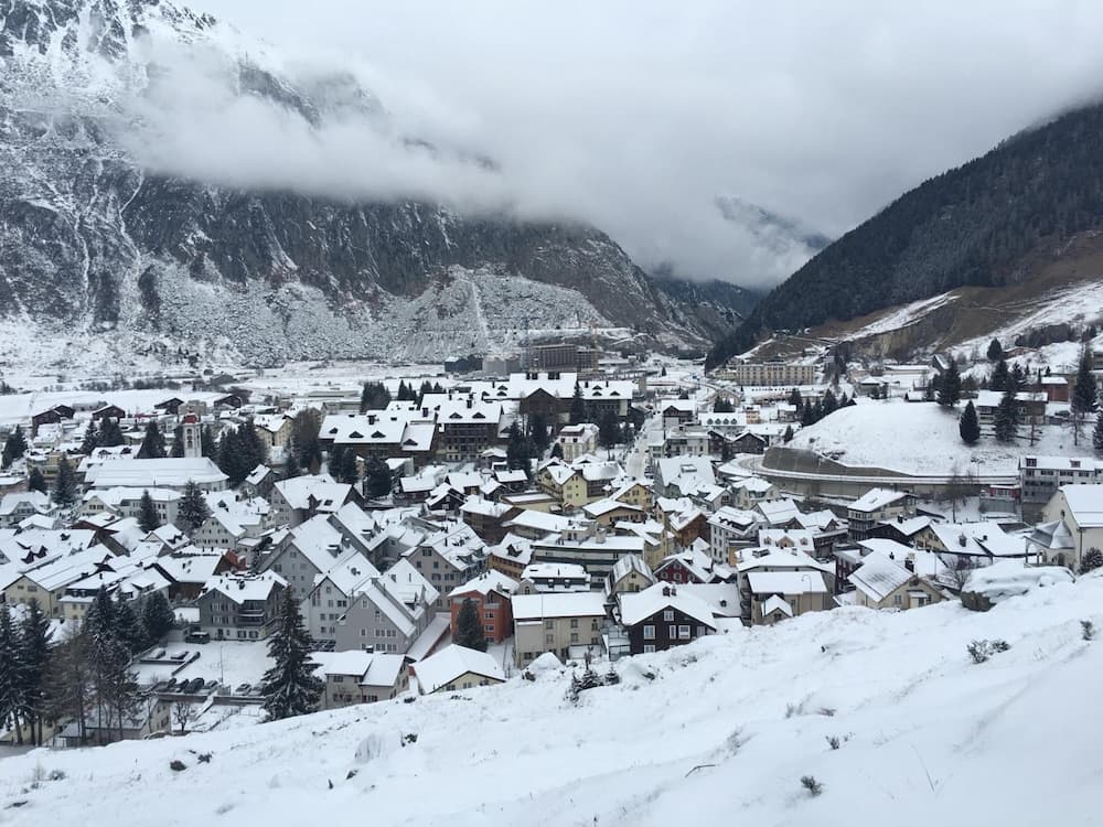 Snow and ski sports