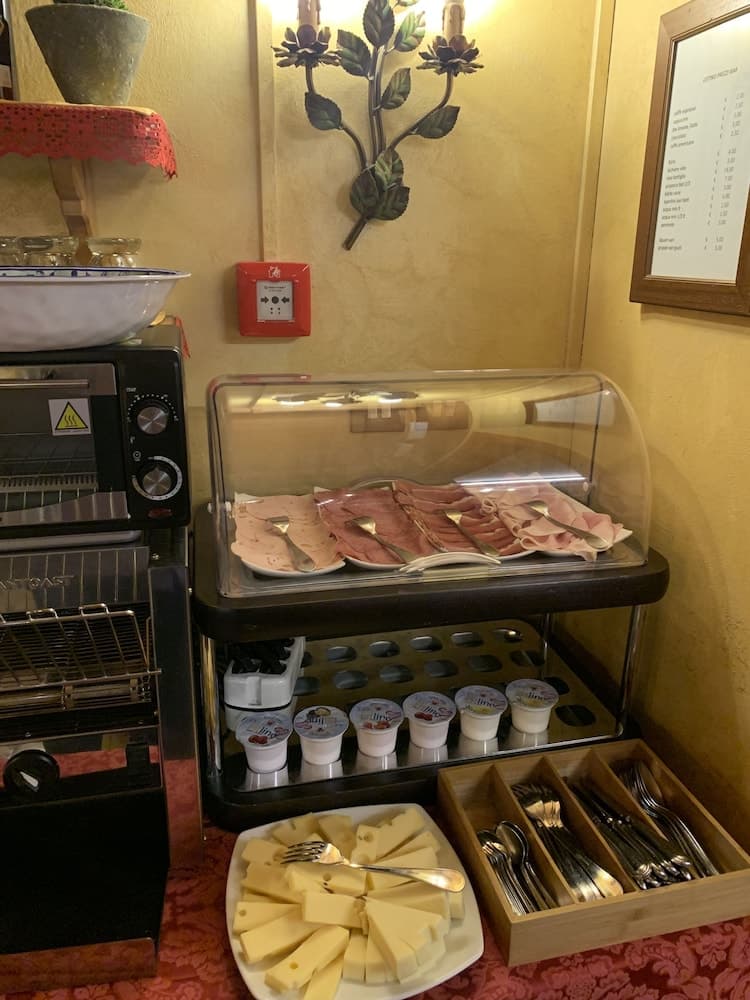 Breakfast buffet