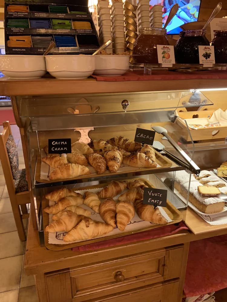 Breakfast buffet