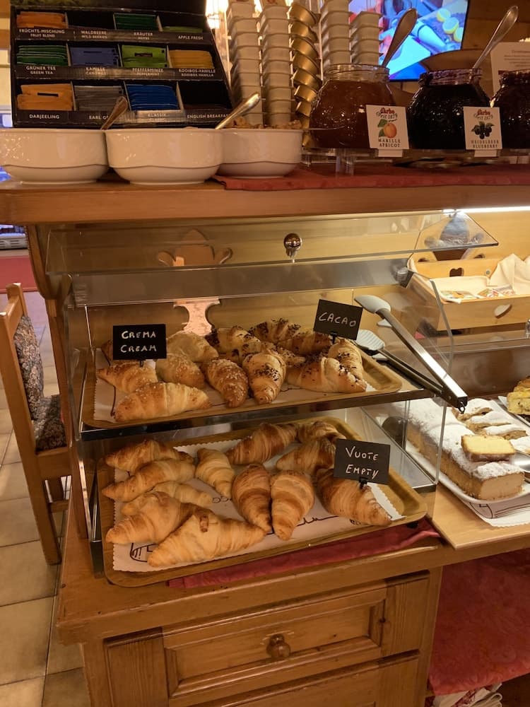 Breakfast buffet
