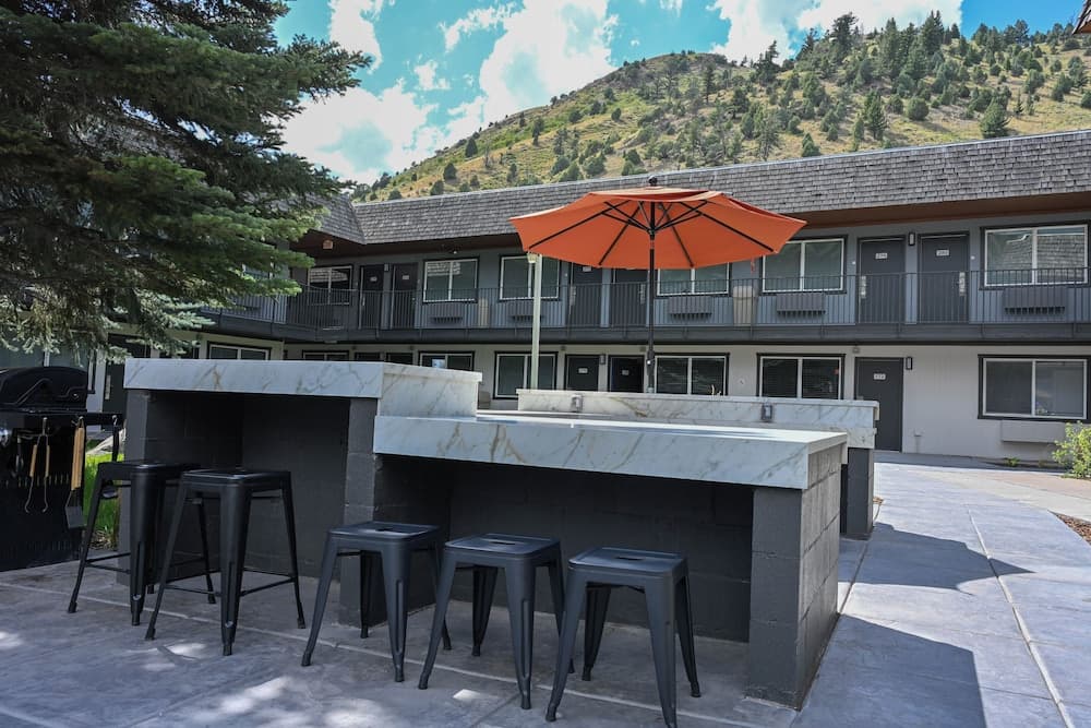 BBQ/picnic area