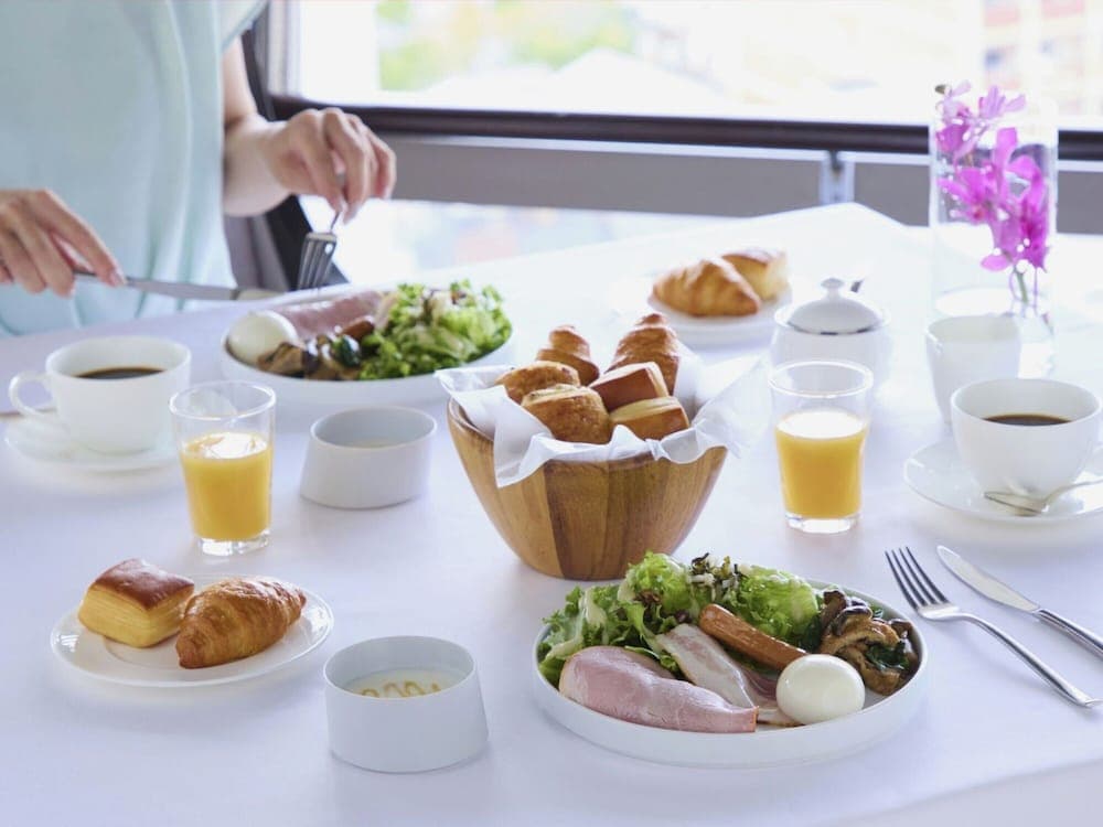 Breakfast meal