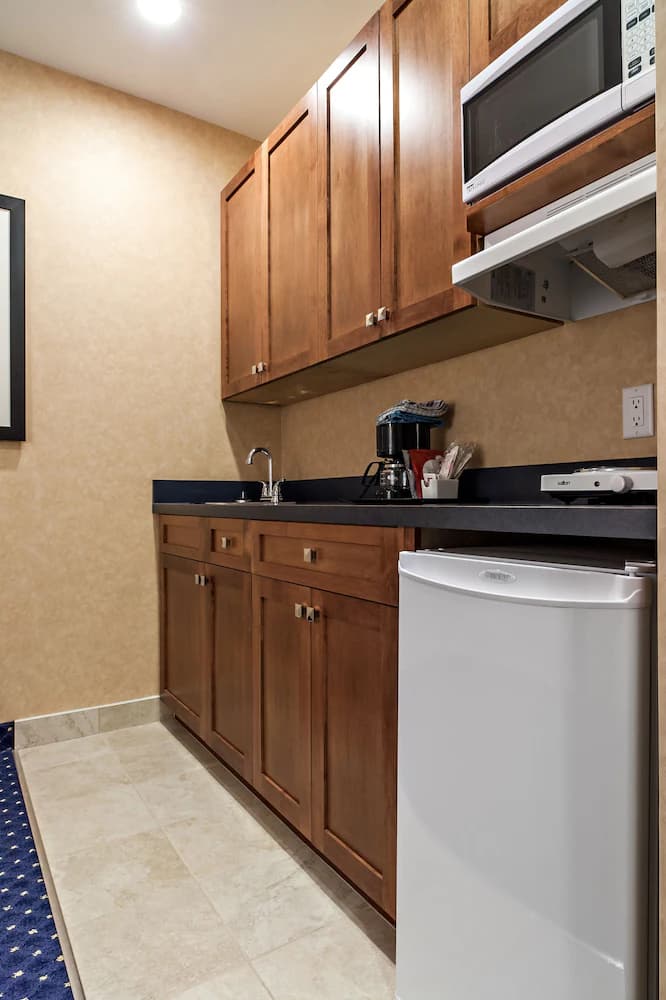 Private kitchenette