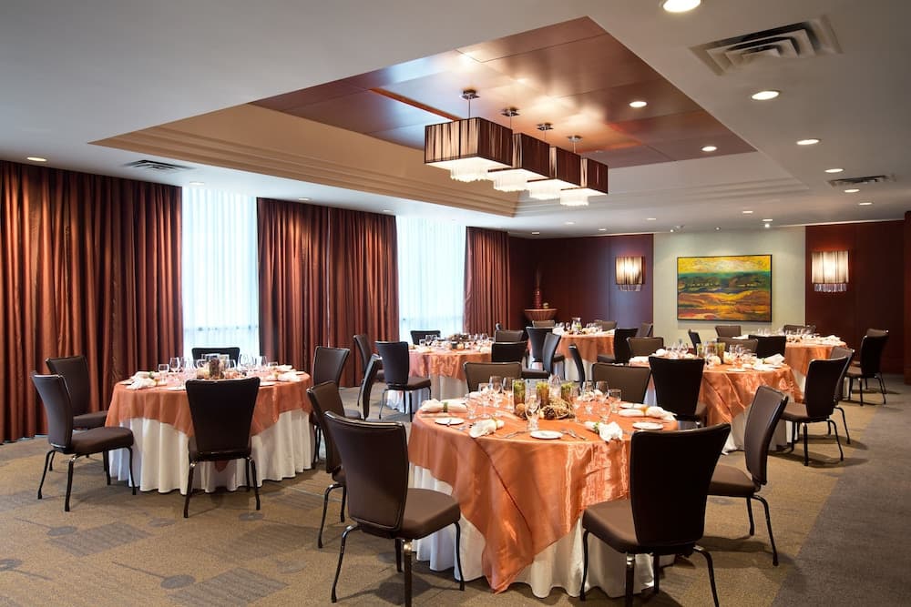 Banquet hall