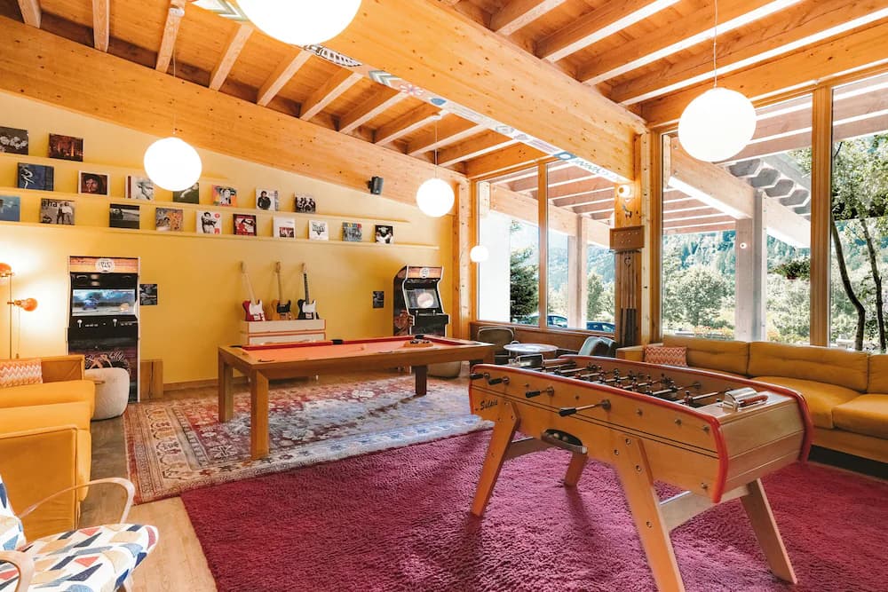 Game room