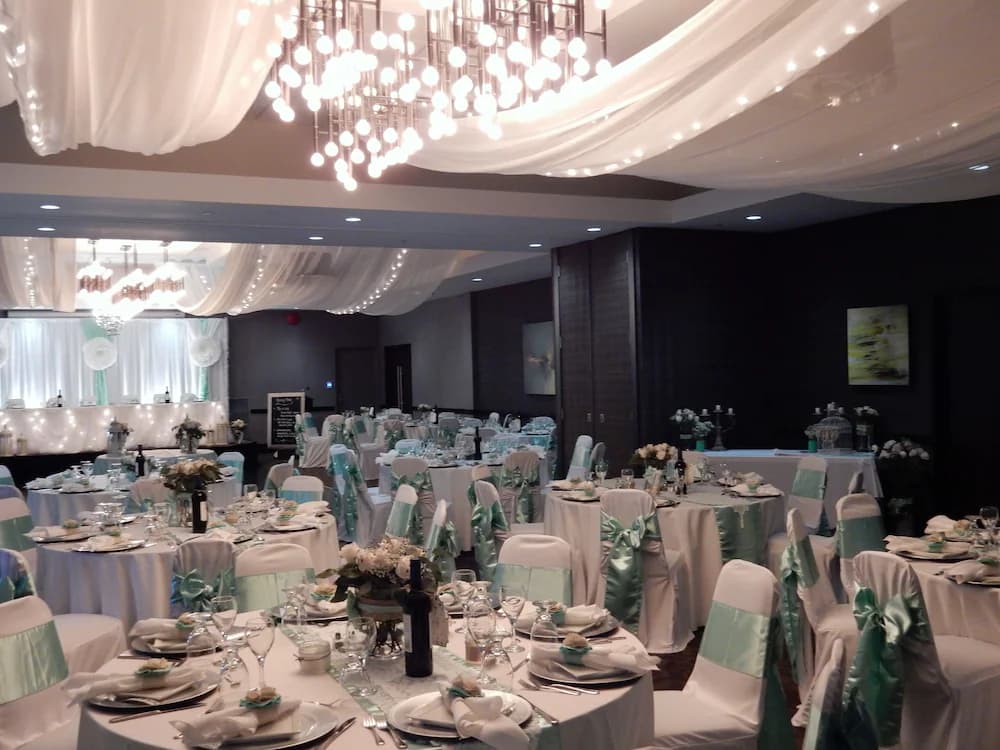 Banquet hall
