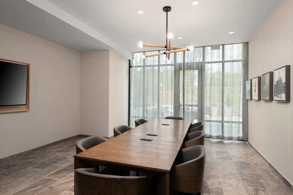 Meeting facility