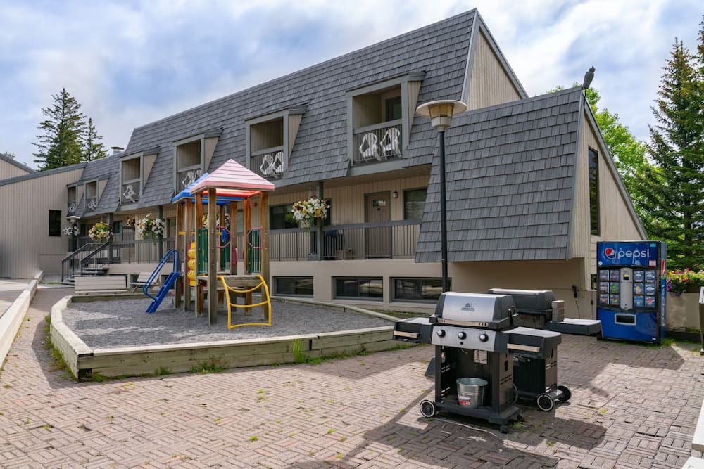 Children's play area - indoor