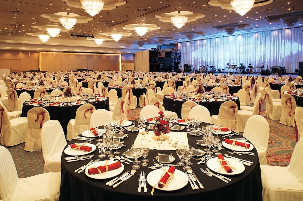 Banquet hall