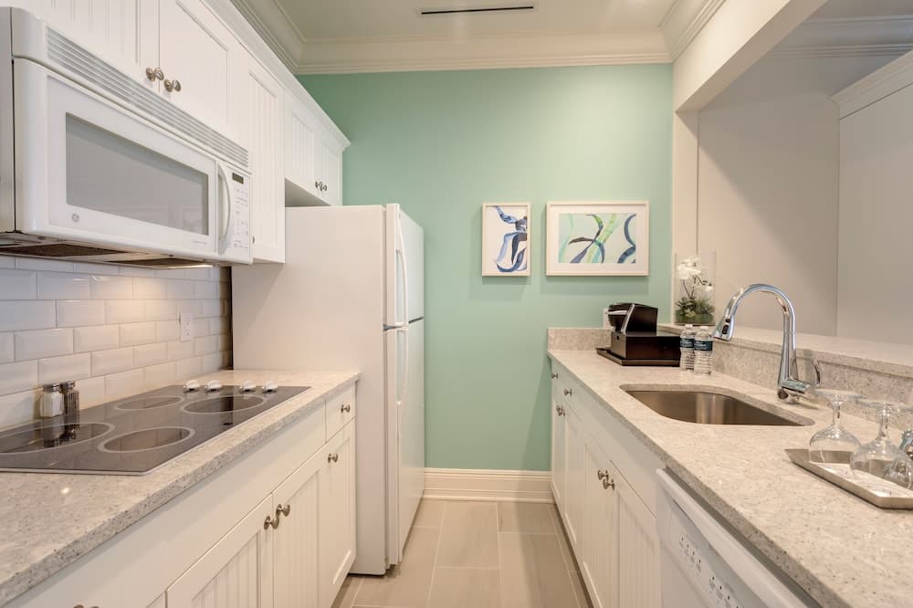 Private kitchenette