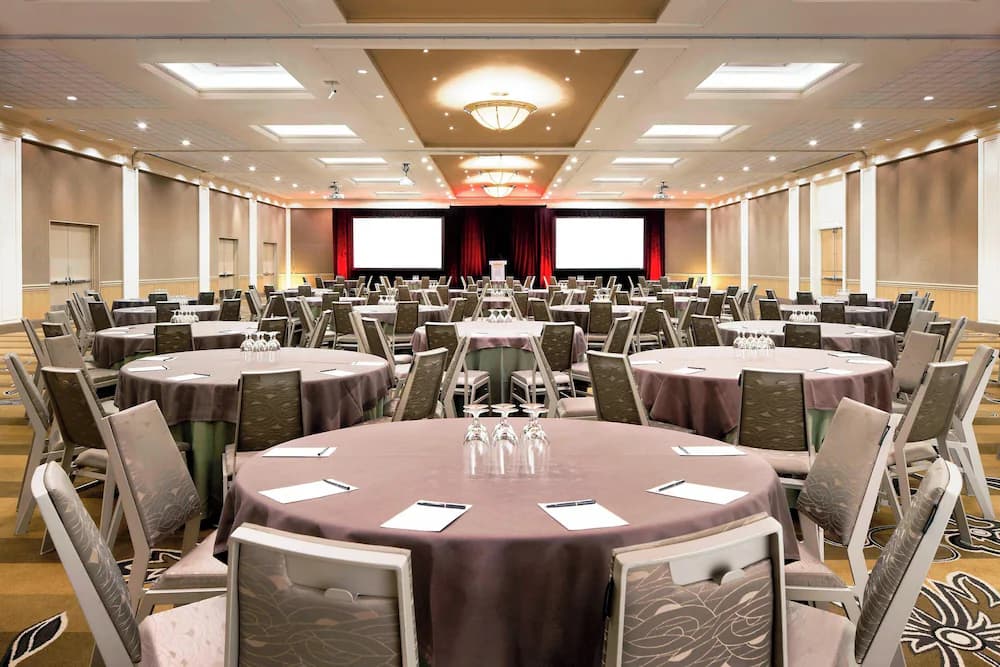 Meeting facility