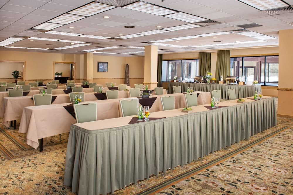 Banquet hall