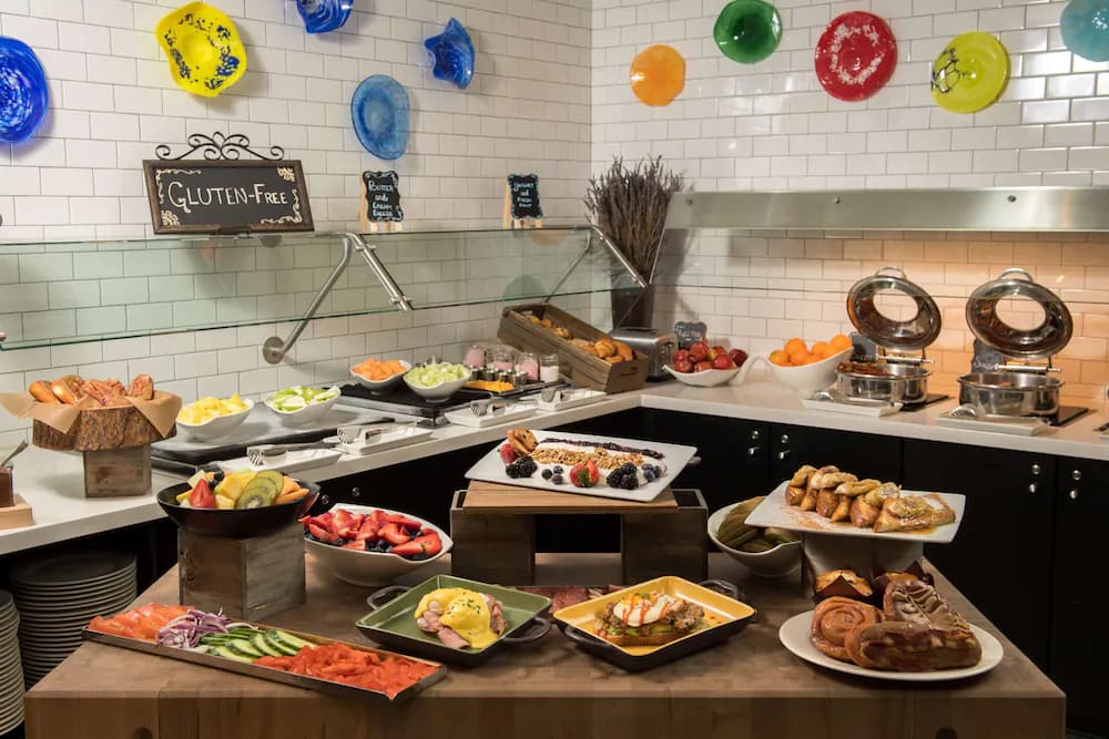 Breakfast area