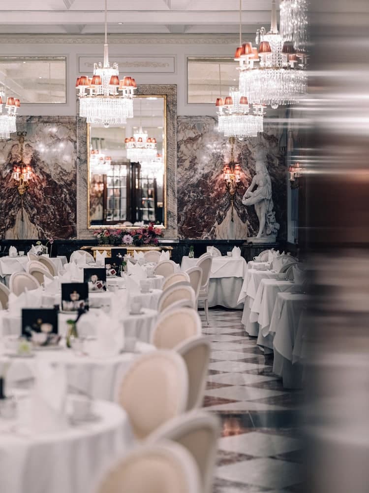 Banquet hall