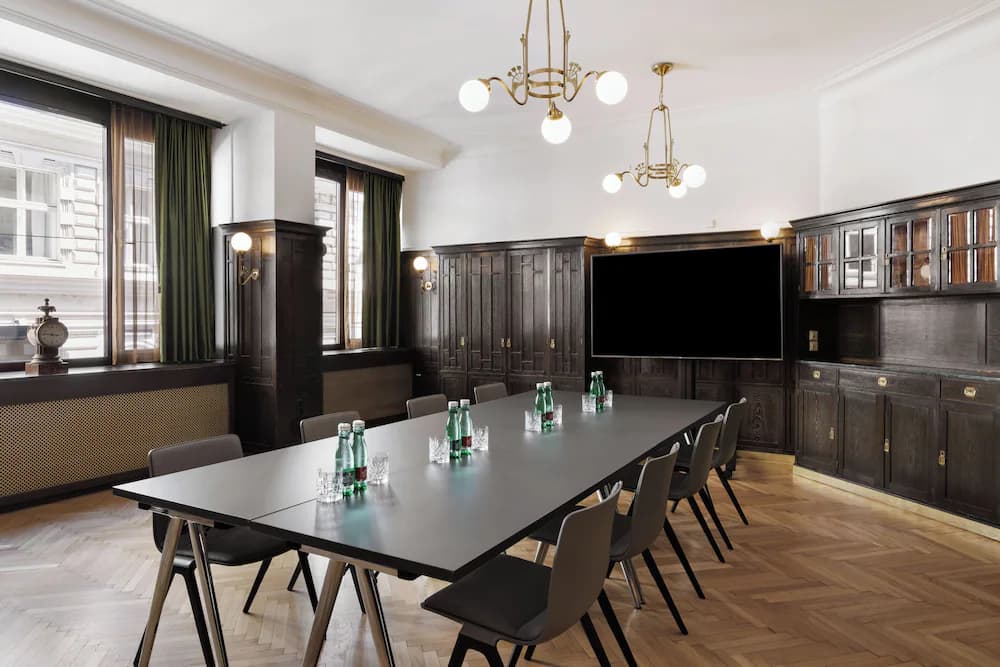 Meeting facility