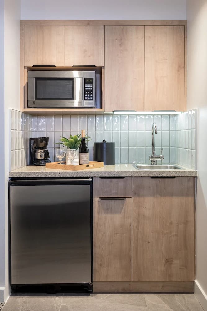 Private kitchenette