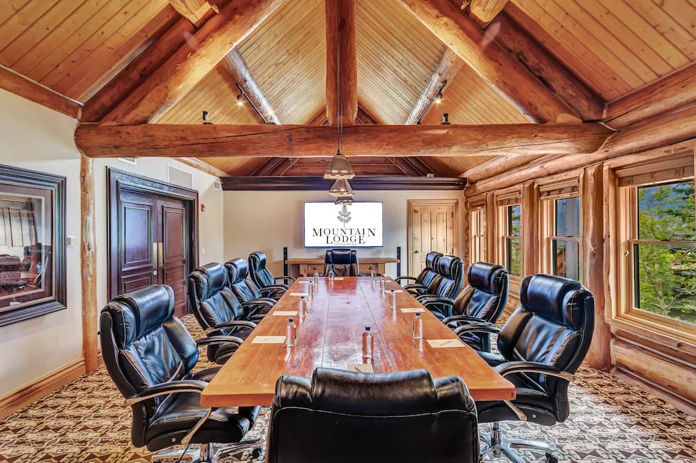Meeting facility