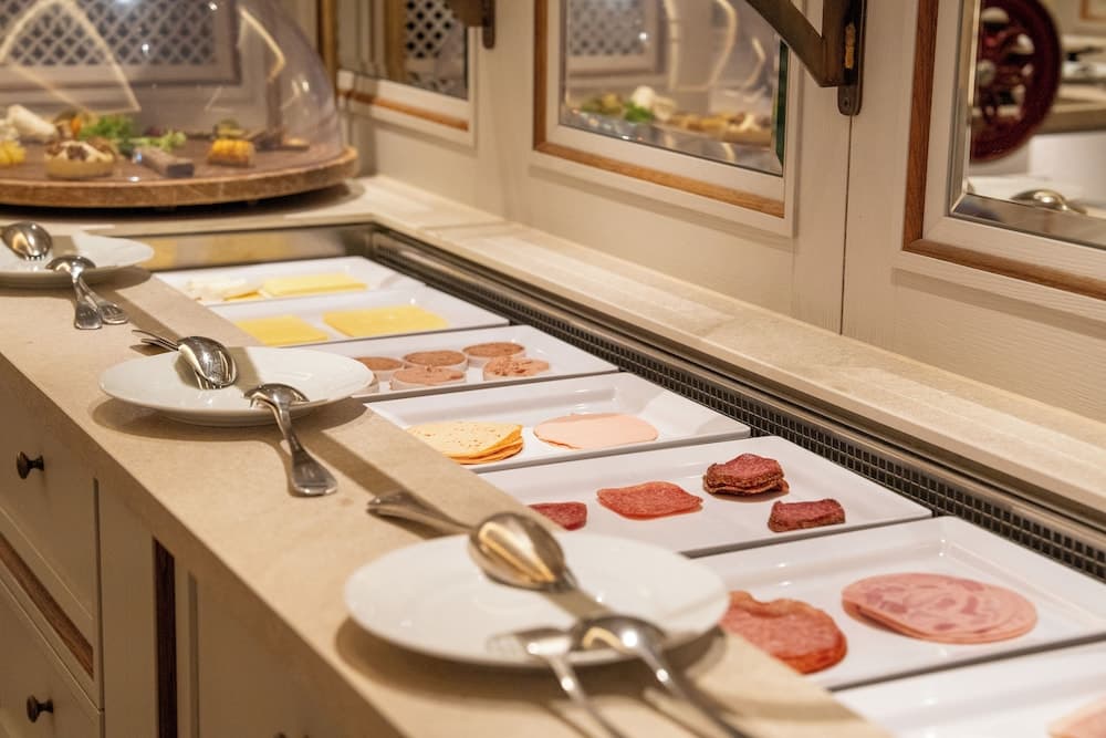Breakfast buffet