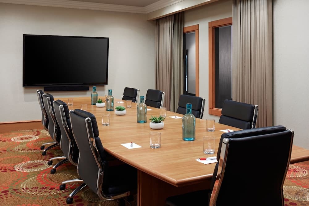 Meeting facility
