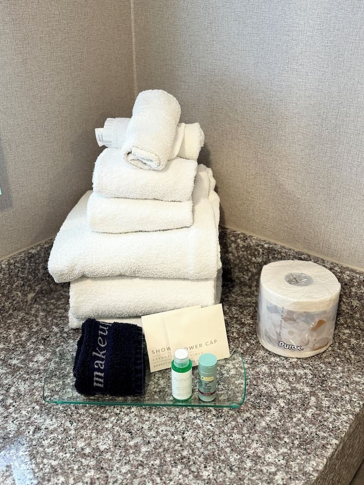 Bathroom amenities