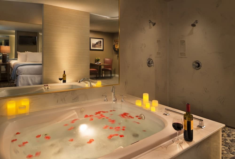 Jetted tub