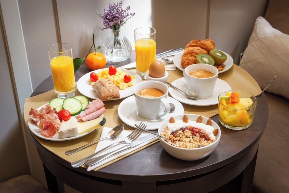 Breakfast buffet