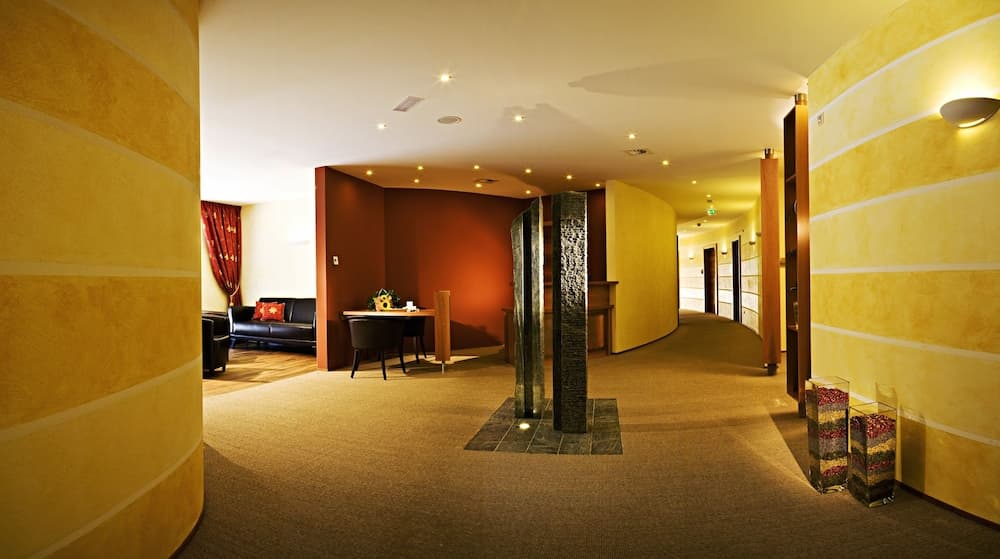 Spa reception