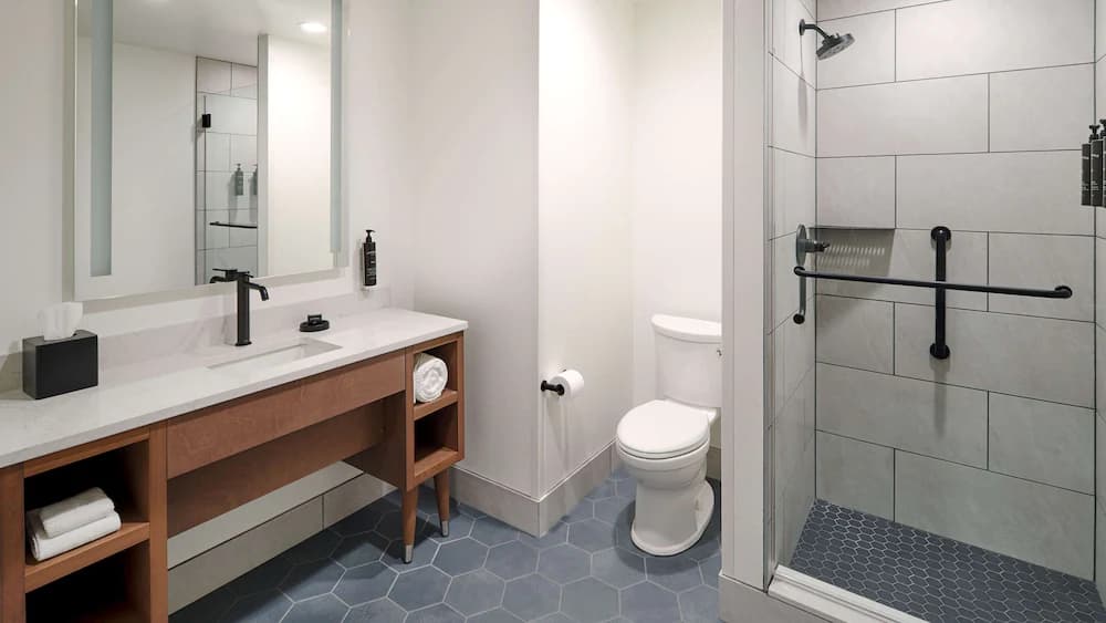Bathroom shower