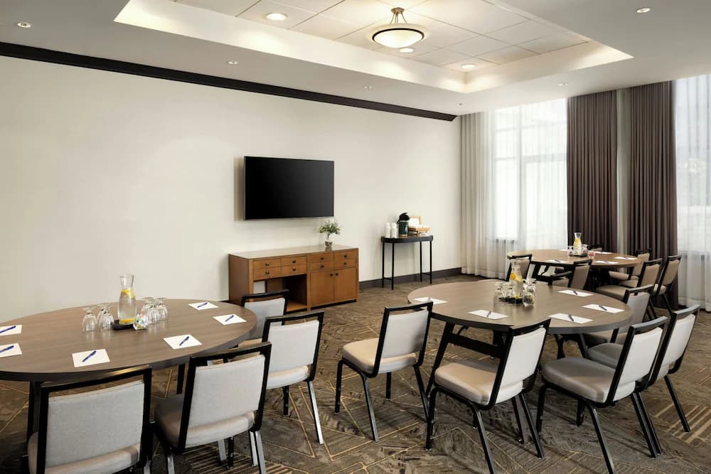 Meeting facility