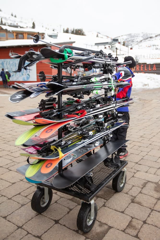 Snow and ski sports