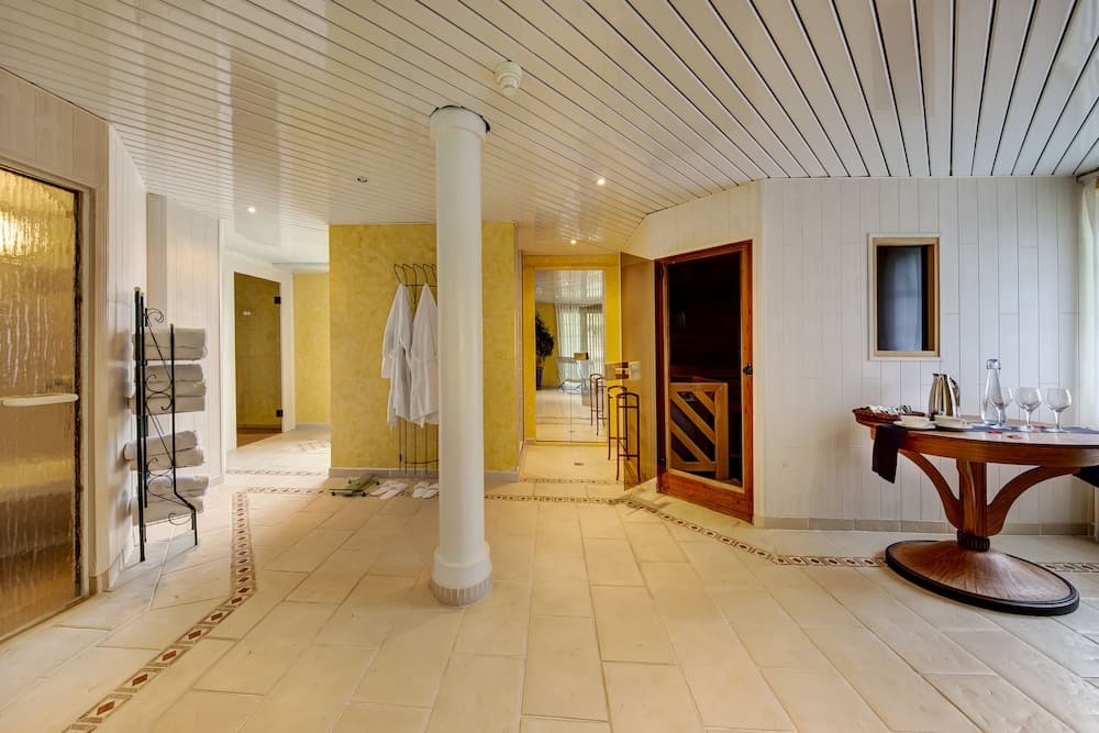 Steam room