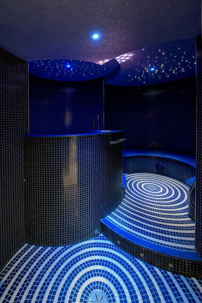 Steam room