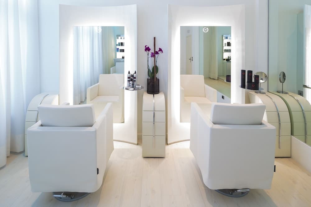 Hair salon