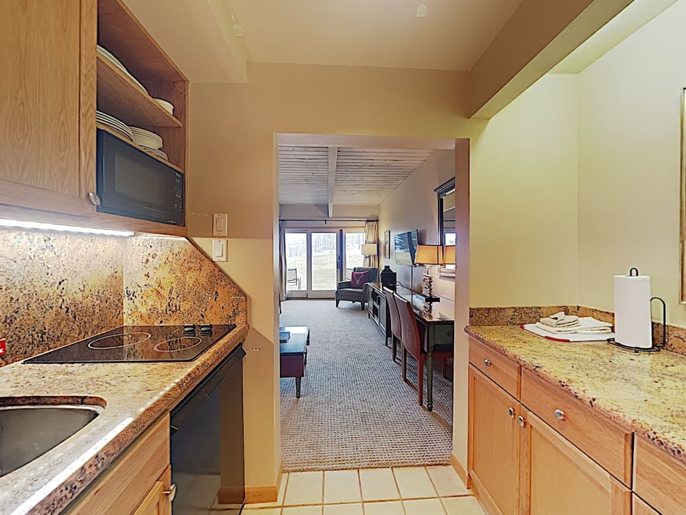 Private kitchenette
