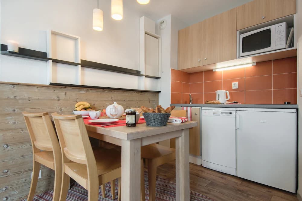 Private kitchenette