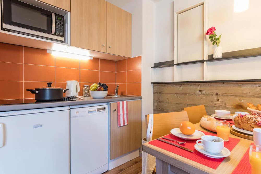 Private kitchenette