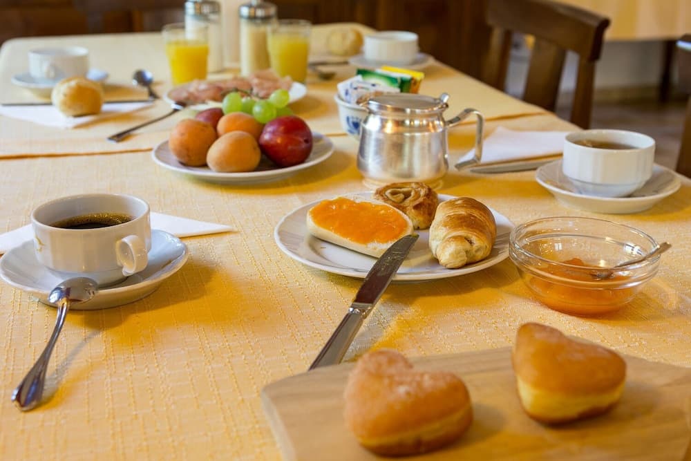 Breakfast meal